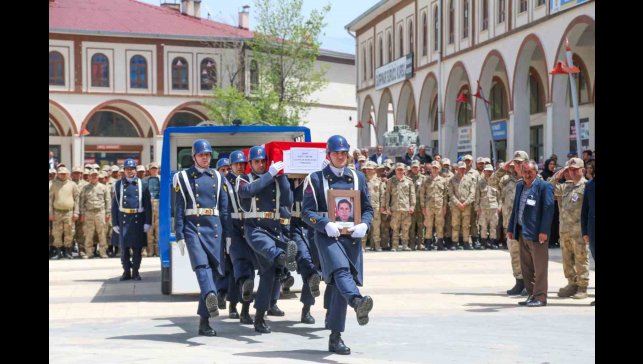 Van'da şehit güvenlik korucusu için tören düzenlendi