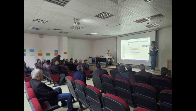 Horasan'da mahalle muhtarlarına yönelik madde bağımlılığı semineri düzenlendi