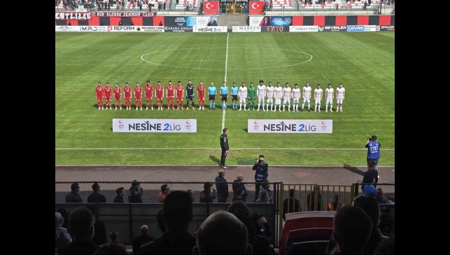 TFF 2. Lig: Vanspor FK: 4 - Karaman FK: 1