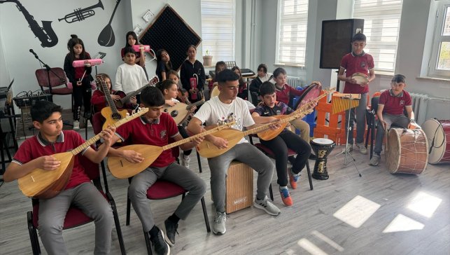 Türkü diyarı Erzincan'da müzik seferberliği