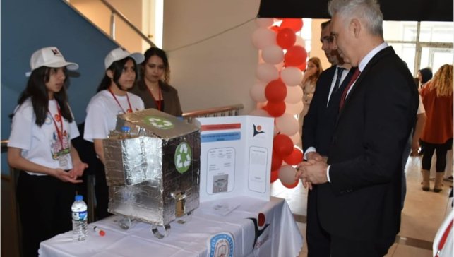 Yüksekova'da öğrenciler projelerini sergiledi