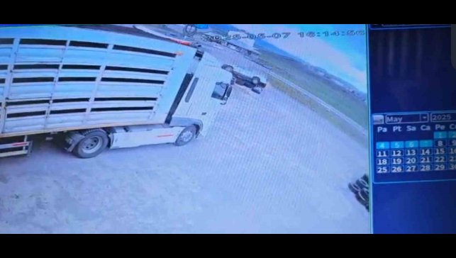 Bingöl'de iki araç çarpıştı: 2'si ağır 7 yaralı