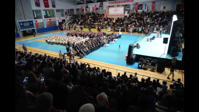 Muş'ta hafızlık sevinci: 300 öğrenciye icazet verildi