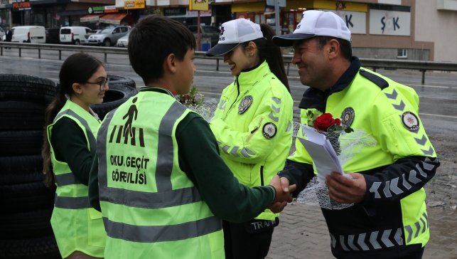 Bitlis'te polis ekipleri 22 bin öğrenciye trafik eğitimi verdi