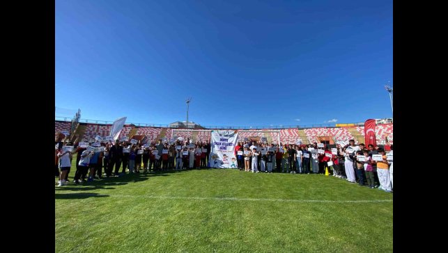 Van'da "Dünya Çocuk Atletizm Günü" kutlandı