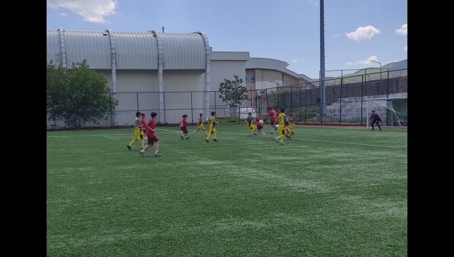 Prof. Dr. Vahit Özmen Ortaokulu Türkiye finallerinde Muş'u temsil edecek