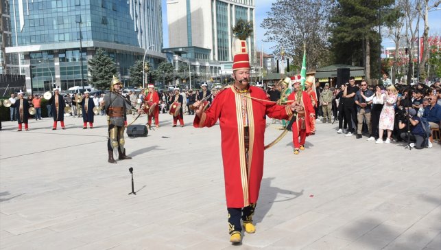 Milli Savunma Bakanlığı Mehteran Birliği, Malatya'da konser verdi