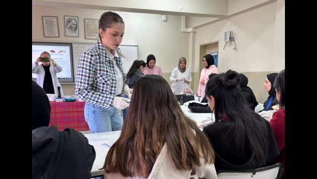 Öğrencilere sağlıklı beslenme eğitimi verildi