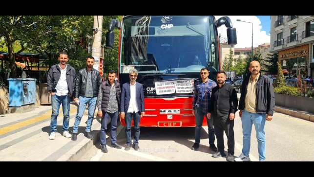 Van'da CHP Lideri Özgür Özel'e pankartlı protesto