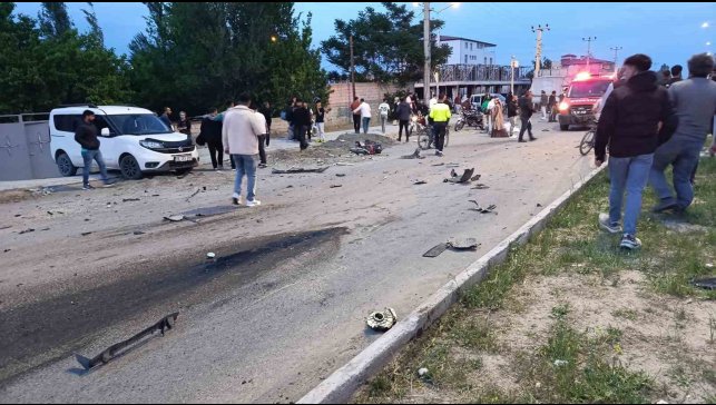 Iğdır'da feci kaza: Otomobilin çarptığı motosikletli hayatını kaybetti