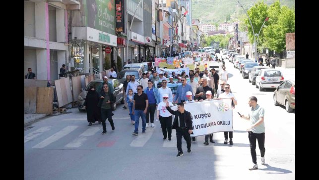 Muş'ta özel bireyler için farkındalık yürüyüşü düzenlendi
