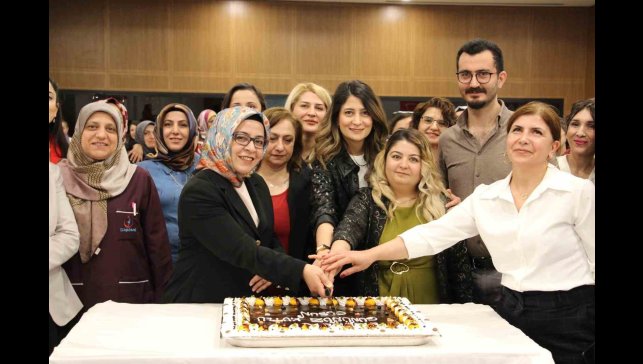 Elazığ'da 'Ebeler Günü' kutlandı