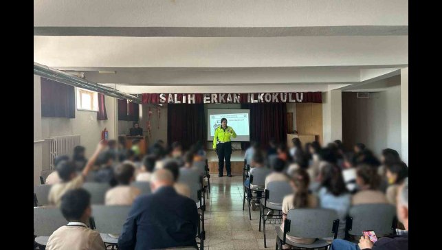 Emniyetten çocuklara suçtan korunma eğitimi