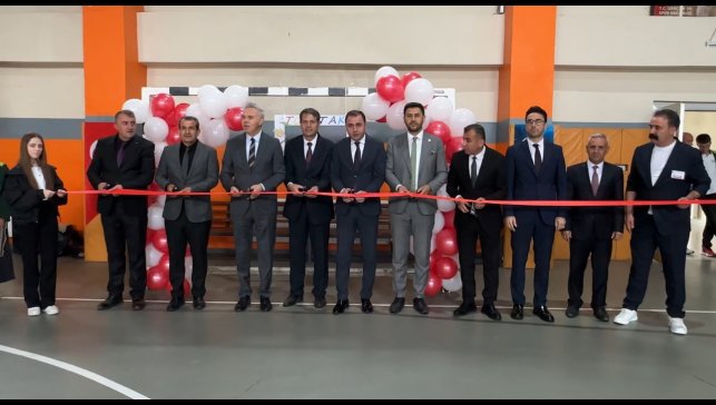 Yüksekova Fen Lisesi öğrencilerinin projeleri göz kamaştırdı