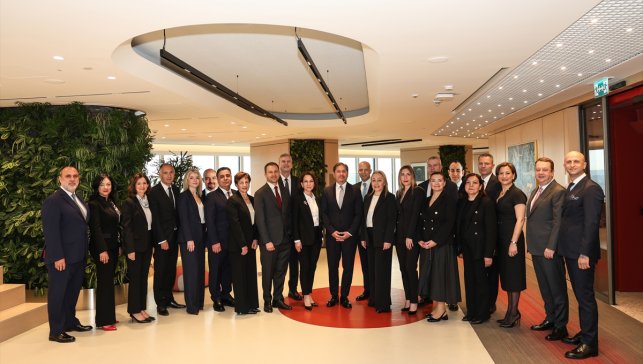 Akbank üst yönetiminde yeni dönem