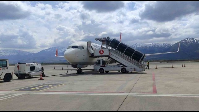 Erzincan Yıldırım Akbulut Havalimanı'ndan nisan ayında 35 bin 836 yolcu faydalandı