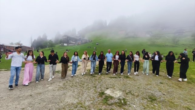 Malatyalı öğrencilerden Doğu Karadeniz gezisi