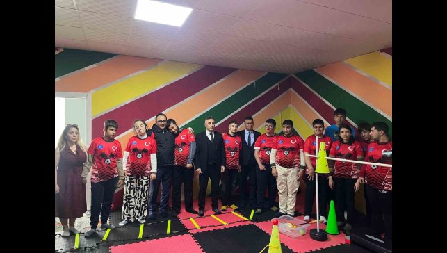 Engelli bireyler için iş birliği ve destek mesajı