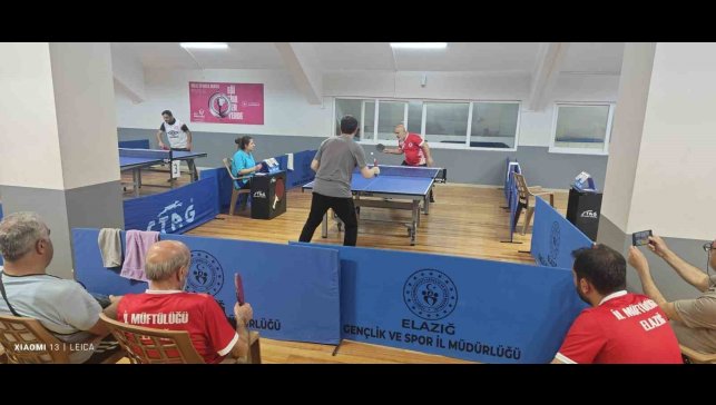 Elazığ'da kurumlar ve kuruluşlar arası masa tenisi şampiyonası düzenlendi