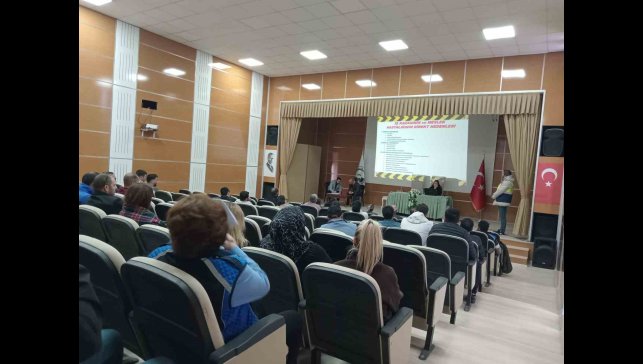 Belediye personeline iş sağlığı ve güvenliği eğitimi verildi