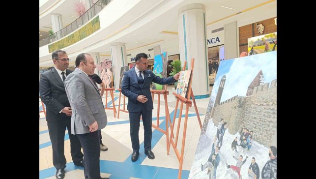 Aile yılı temalı resim sergisi sanatseverlerle buluştu