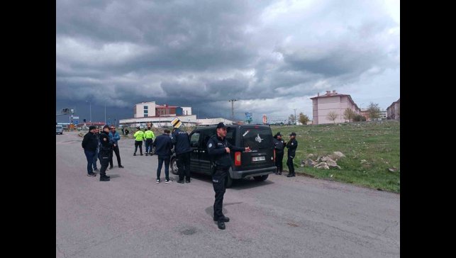 Kars'ta okul çevreleri polislere emanet