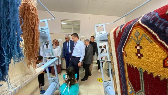 Yazıhan'da Drejan halısı kesim töreni gerçekleştirildi