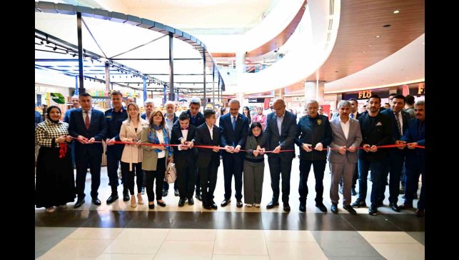 Engelliler Haftası'na özel sergi MalatyaPark AVM'de açıldı