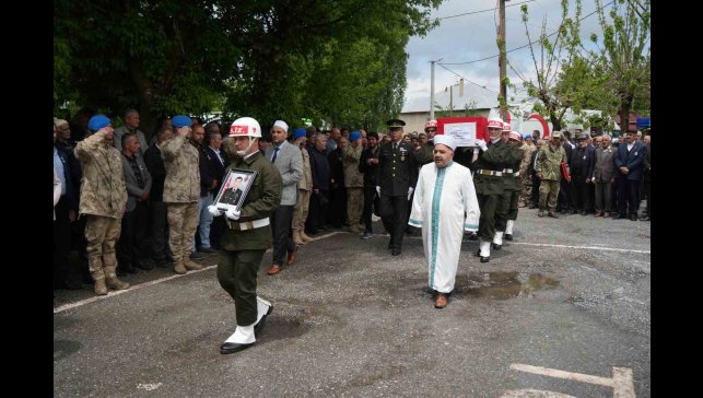 Şehit Karadağ, Muş'ta son yolculuğuna uğurlandı