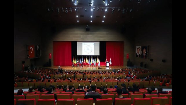 Erzincan'da Türk Dünyası Ozanlar Şöleni ve Âşık Edebiyatı Konseri gerçekleştirildi