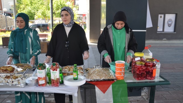 Muş'ta Gazze için kermes düzenlendi