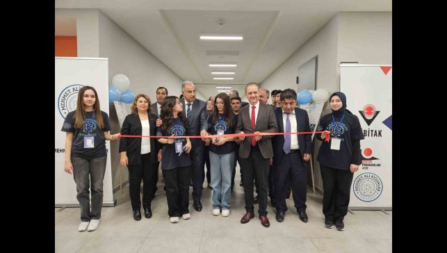 Malatya Mehmet Ali Aydınlar Fen Lisesi'nde bilim fuarı düzenlendi