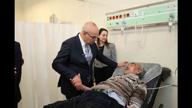 Ağrı Eğitim ve Araştırma Hastanesi'nde sunulan sağlık hizmetleri yerinde incelendi