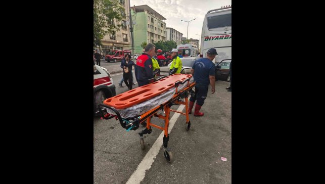 Iğdır'da trafik kazası: 1'i ağır 4 yaralı