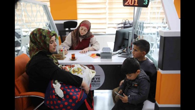 Muradiye'de "İlk Kimliğim, İlk Kitabım" projesi