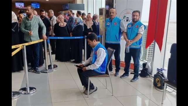 Hacı adayları kutsal topraklara uğurlandı