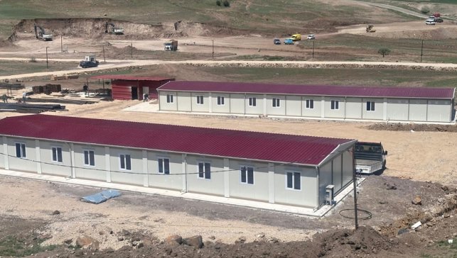 Karmod'dan yumurta tavukçuluğu çalışanlarına konteyner konaklama çözümü