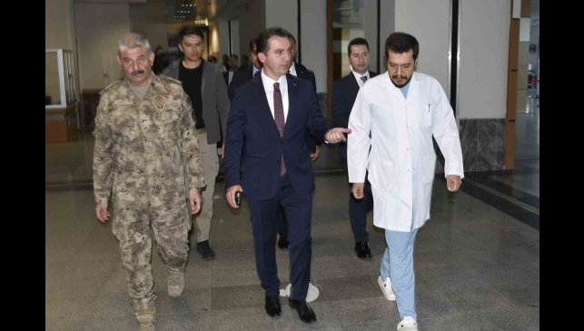 Bitlis'te göreve giden polisler kaza yaptı: 2 yaralı