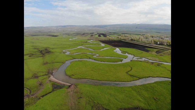 Kars'ta tabloları kıskandıran görüntü