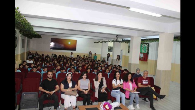 Bingöl'de ilkokul öğrencilerine 'deprem gerçeği' söyleşisi
