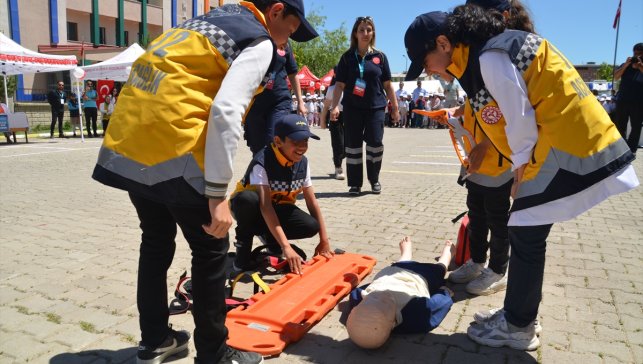 Muş'ta "Sağlıklı Çocuk, Sağlıklı Gelecek" etkinliği düzenlendi