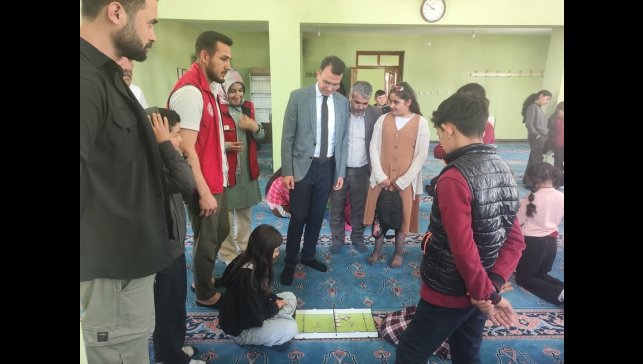 Tutak'ta "ÇEDES" Projesi kapsamında öğrencilerle Gençlik Buluşması