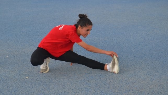 Her gün 30 kilometre koşan milli atlet Derya, gözünü Avrupa Kupası'na dikti