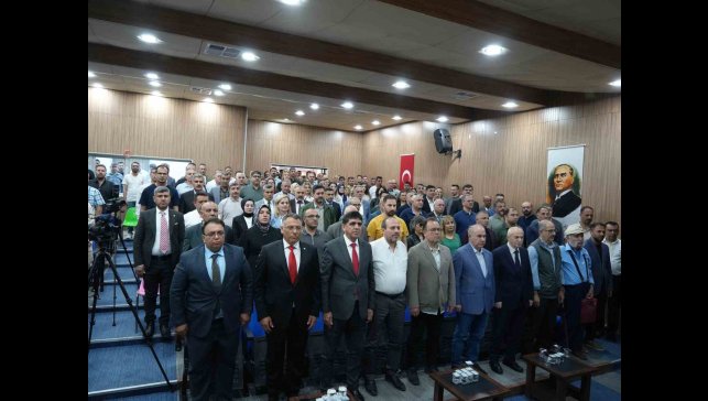 Devir-teslim töreninde rektör gözyaşlarını tutamadı