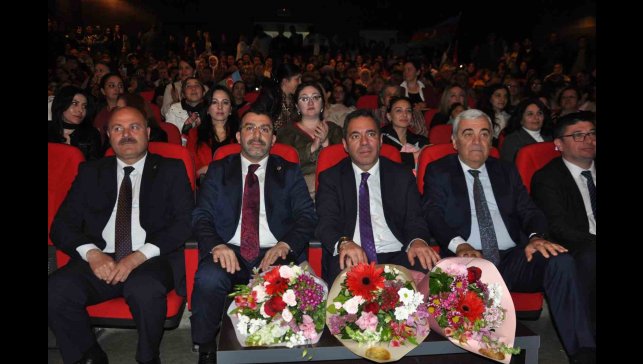 Kars'ta Azerbaycan rüzgarı esti