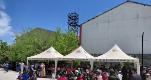 Tutak'ta Gazze için hayır çarşısı düzenlendi