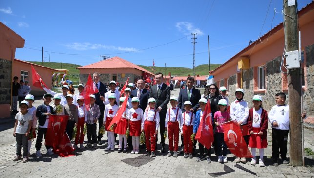 Doğa Koleji öğrencileri, Erzurum'da eğitimde fırsat eşitliğine katkı sağladı