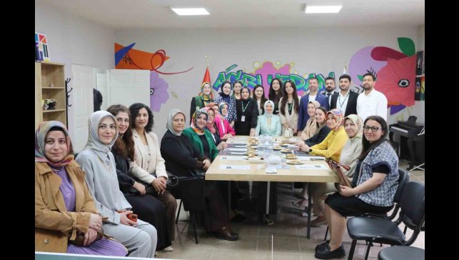 Ağrı'da bağımlılıkla mücadele toplantısı düzenlendi