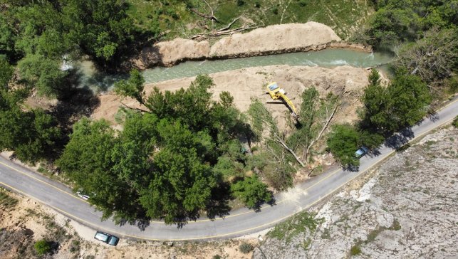 Darende'de Hacılar Şeyhli Mahallesi köprü yapımına başlandı