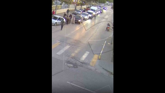 Erzincan'da boğazına yiyecek takılan 8 aylık bebek, Heimlich manevrası ile kurtarıldı